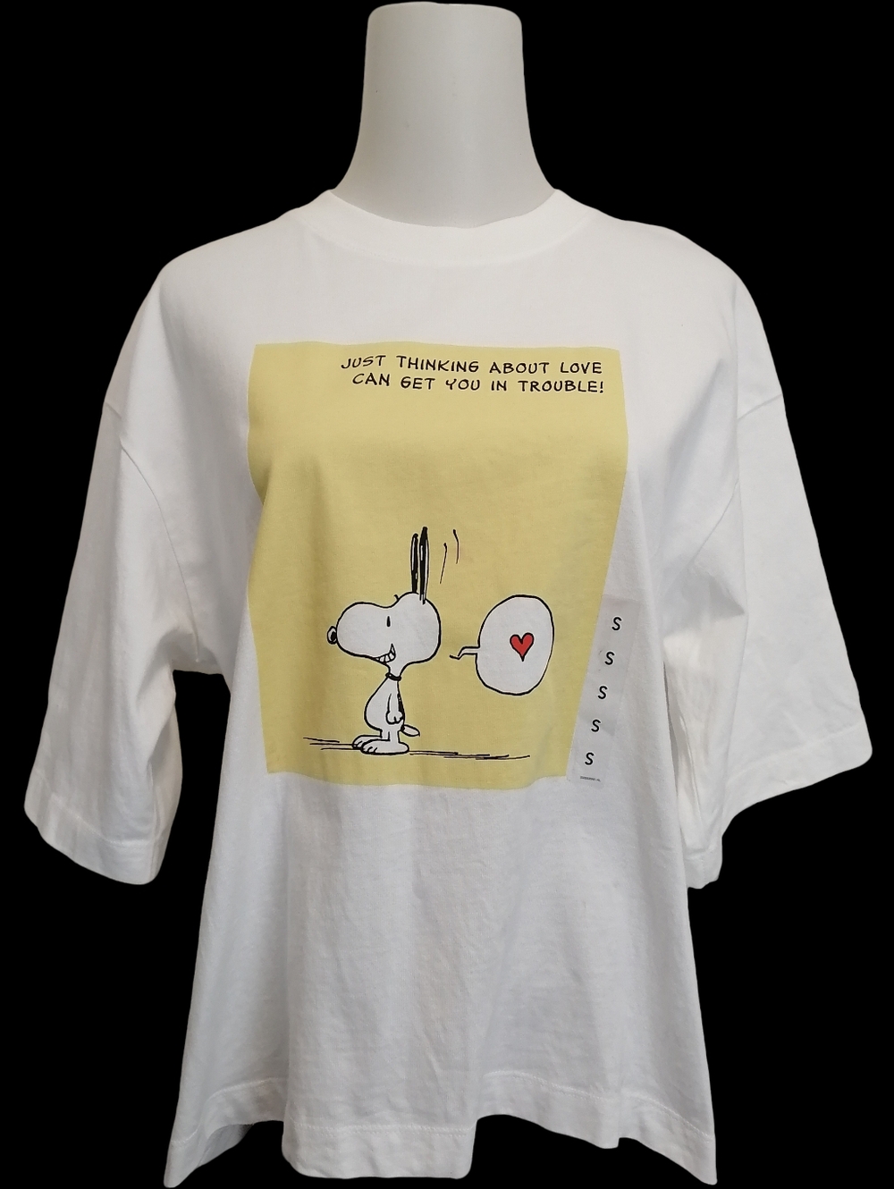 🐶🐶Uniqlo White Snoopy Graphic Tee-unisex